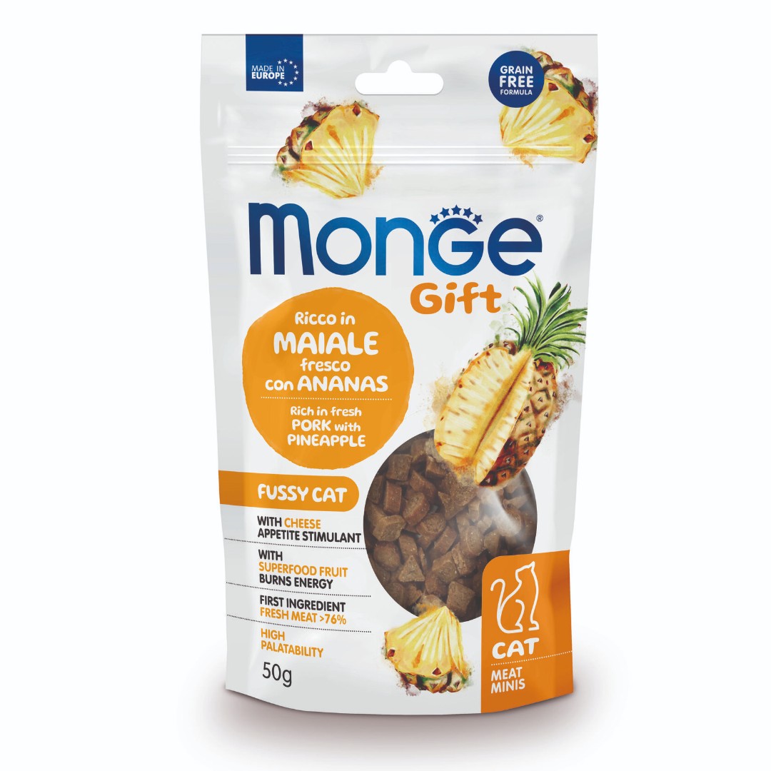 MONGE Gift Fussy Cat Treats with Pork and Pineapple 50 g